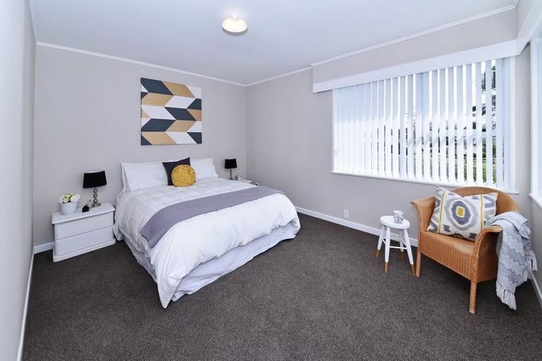 Photo of property in 25 View Road, Papakura, 2110