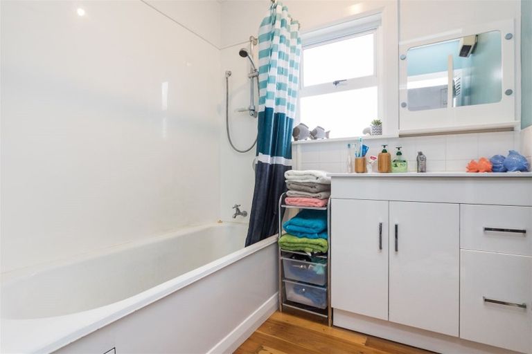 Photo of property in 39 Punga Street, Tangimoana, 4822