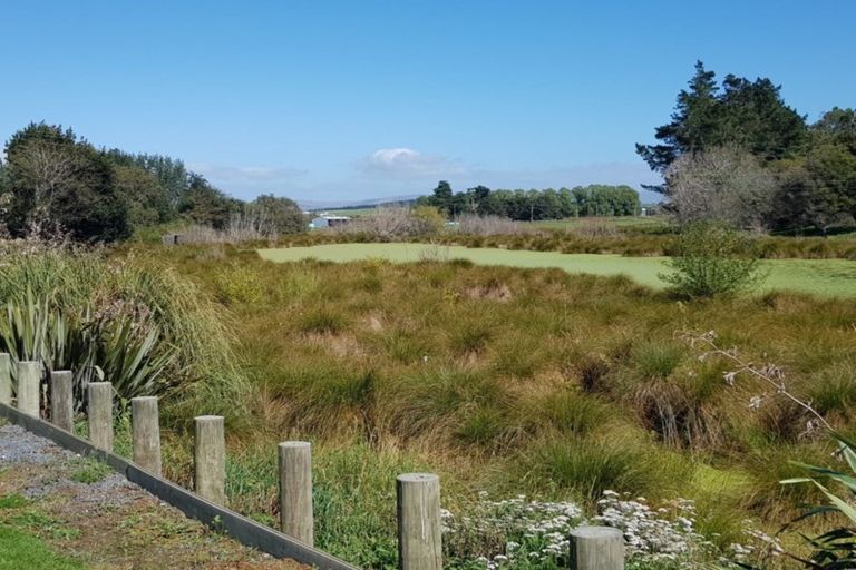 Photo of property in 264 Hislop Road, Inch Clutha, Kaitangata, 9281
