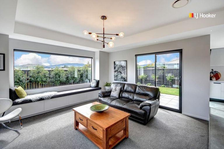 Photo of property in 10 Kinloch Place, Mosgiel, 9024