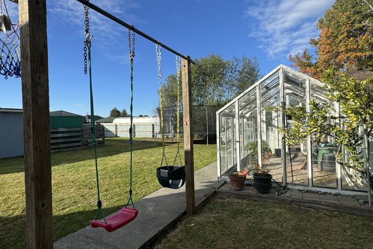 Photo of property in 18 Mckenzie Street, Geraldine, 7930