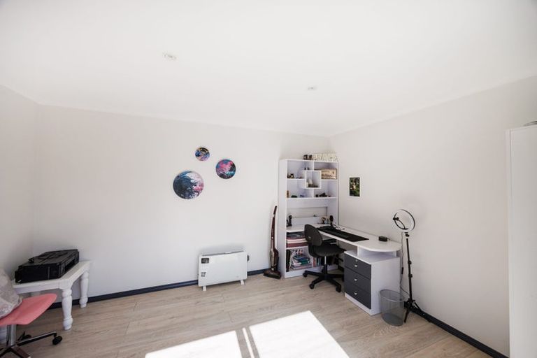 Photo of property in 42 Hastings Street, Halcombe, Feilding, 4779