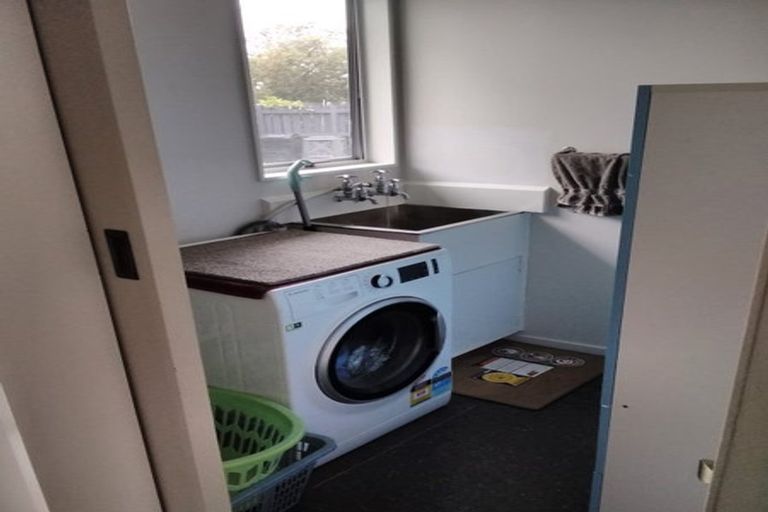 Photo of property in 24 Paradise Place, Milson, Palmerston North, 4414