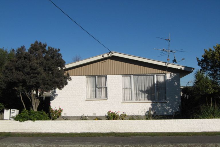 Photo of property in 2/31 Mortlake Street, Islington, Christchurch, 8042