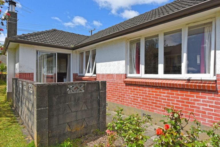 Photo of property in 49 Totara Park Road, Clouston Park, Upper Hutt, 5018