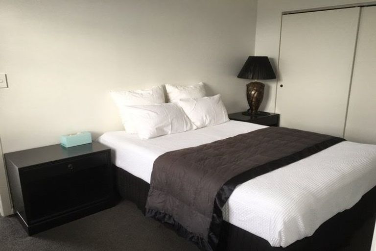 Photo of property in 20 Pinnacle Street, Seatoun, Wellington, 6022