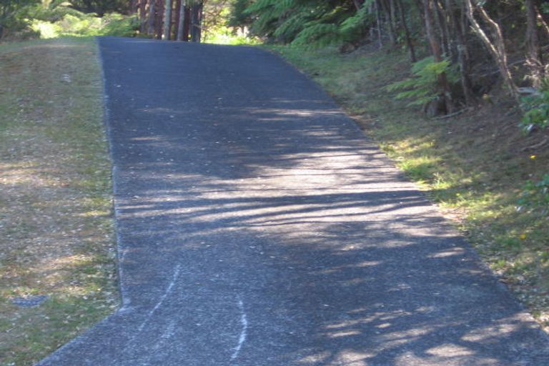 Photo of property in 9 Flavia Close, Torbay, Auckland, 0630