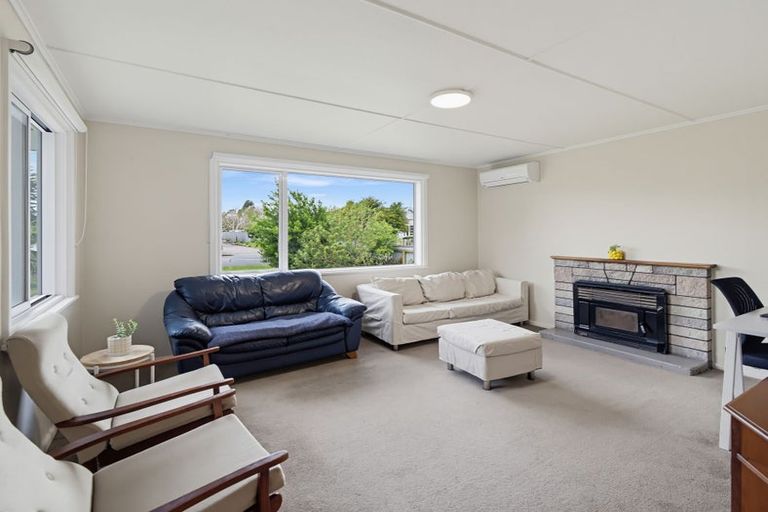Photo of property in 19 Bennett Street, Waipawa, 4210