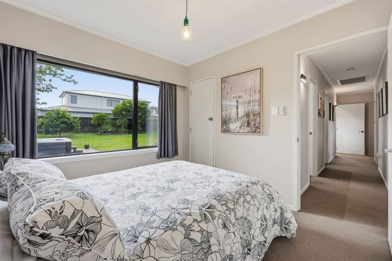 Photo of property in 74 Angelo Avenue, Howick, Auckland, 2014