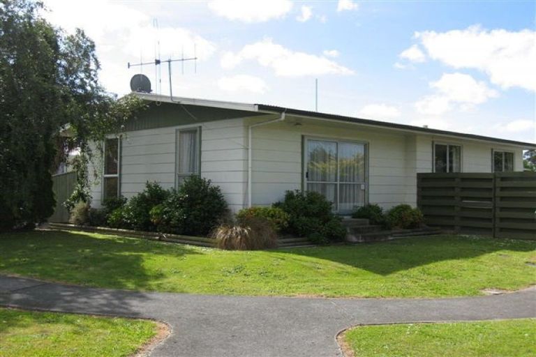 Photo of property in 18 Carter Crescent, Awapuni, Palmerston North, 4412