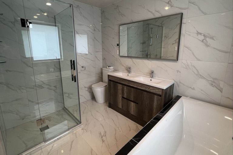 Photo of property in 11 Carberry Lane, Pinehill, Auckland, 0632