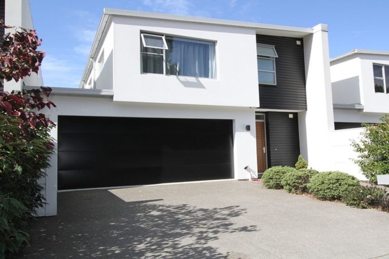 Photo of property in 15 Seager Lane, Hillmorton, Christchurch, 8024