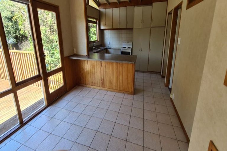 Photo of property in 4 Mahia Place, Kelvin Grove, Palmerston North, 4414