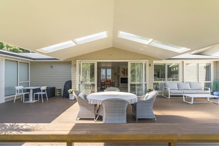 Photo of property in 12 Kurupae Road, Hilltop, Taupo, 3330