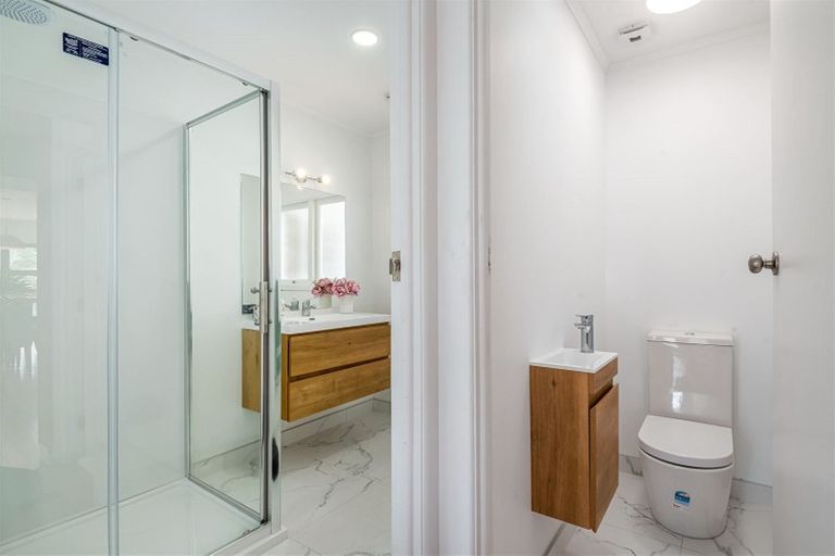 Photo of property in 1/20 Walter Street, Hauraki, Auckland, 0622