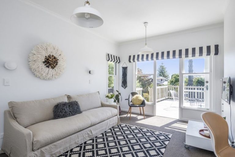 Photo of property in 17 Douglas Street, Paraparaumu Beach, Paraparaumu, 5032