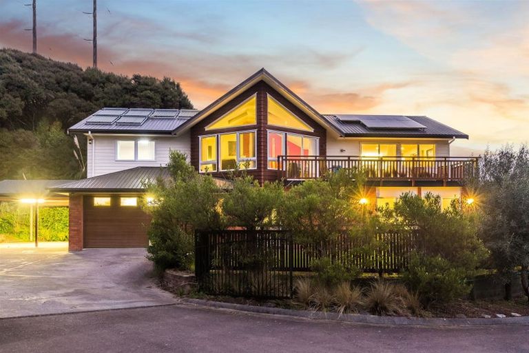 Photo of property in 9 Botany Lane, Whitby, Porirua, 5024