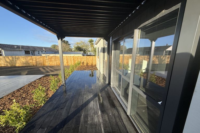 Photo of property in 11 Cooper Place, Papakura, 2110
