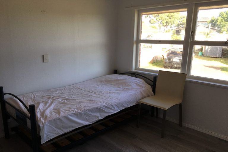 Photo of property in 2/58 Taharoto Road, Takapuna, Auckland, 0622