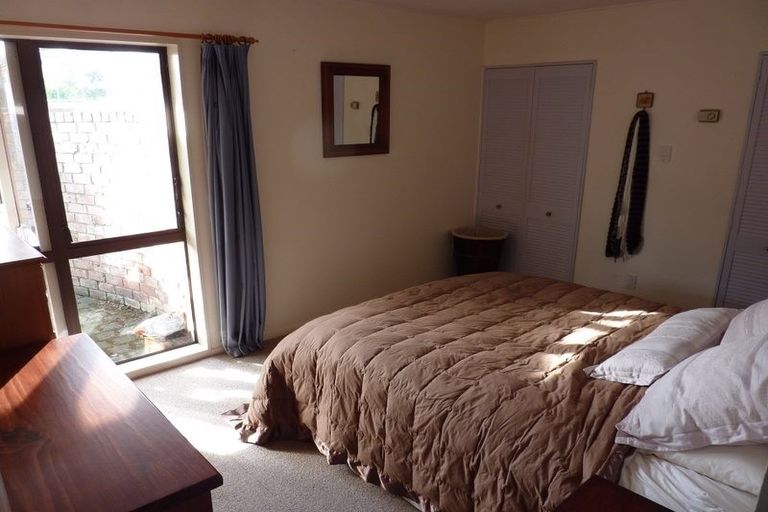 Photo of property in 28a Farm Road, Northland, Wellington, 6012