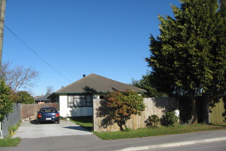 Photo of property in 20 Factory Road, Belfast, Christchurch, 8051