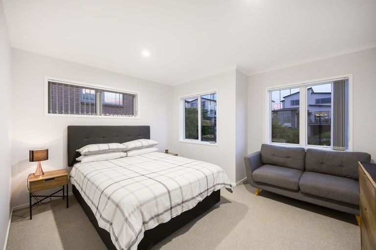 Photo of property in 29 Cavalli Road, Long Bay, Auckland, 0630