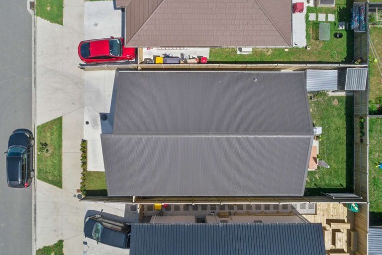 Photo of property in 11 Survila Street, Takanini, 2110