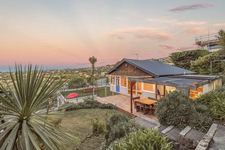 Photo of property in 94 Mount Pleasant Road, Mount Pleasant, Christchurch, 8081