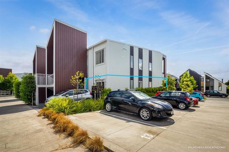 Photo of property in 4/2 Warrant Officer Lane, Hobsonville, Auckland, 0616