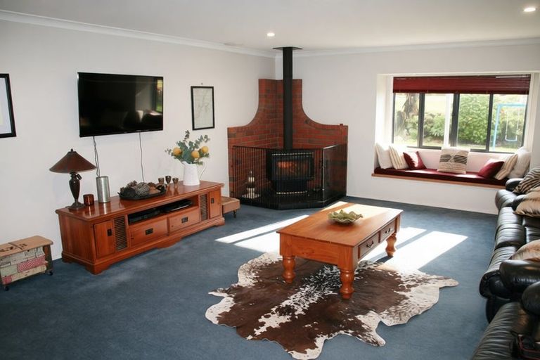 Photo of property in 1758 Mountain Road, Inglewood, 4386