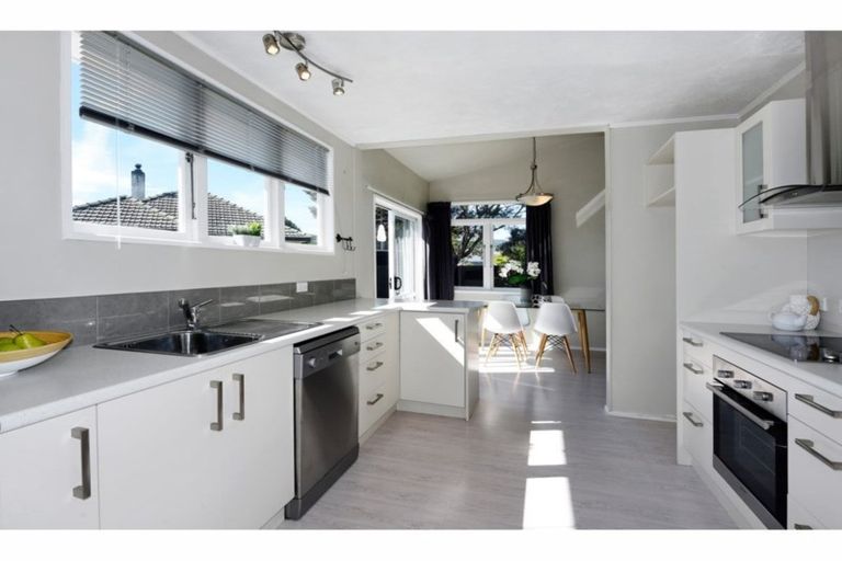 Photo of property in 43 Tennyson Crescent, Stoke, Nelson, 7011