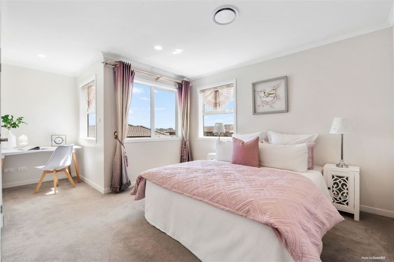 Photo of property in 20 Spyglass Street, Red Beach, 0932