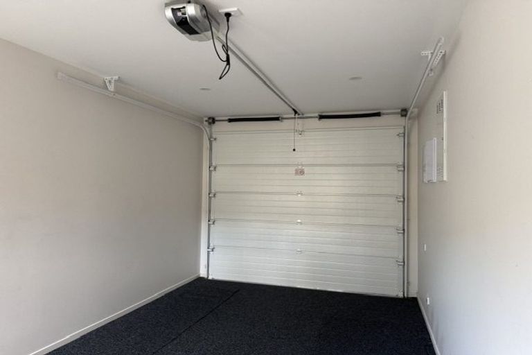 Photo of property in 54a Santiago Crescent, Unsworth Heights, Auckland, 0632