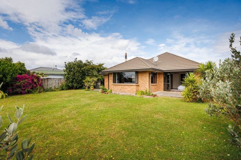 Photo of property in 31 Charles Cross Street, Longburn, Palmerston North, 4412