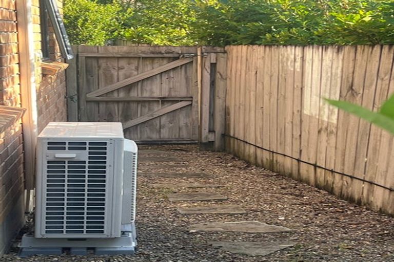 Photo of property in 18 Ballymore Drive, Pinehill, Auckland, 0632