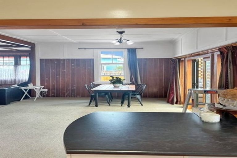 Photo of property in 67 Gordon Street, Dannevirke, 4930