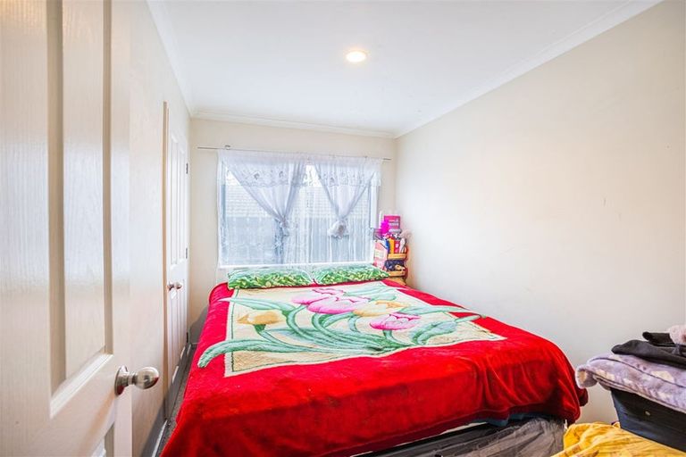 Photo of property in 8 Orrell Place, Mangere, Auckland, 2022