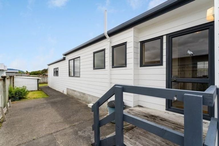 Photo of property in 18 Millhaven Place, Otaki, 5512