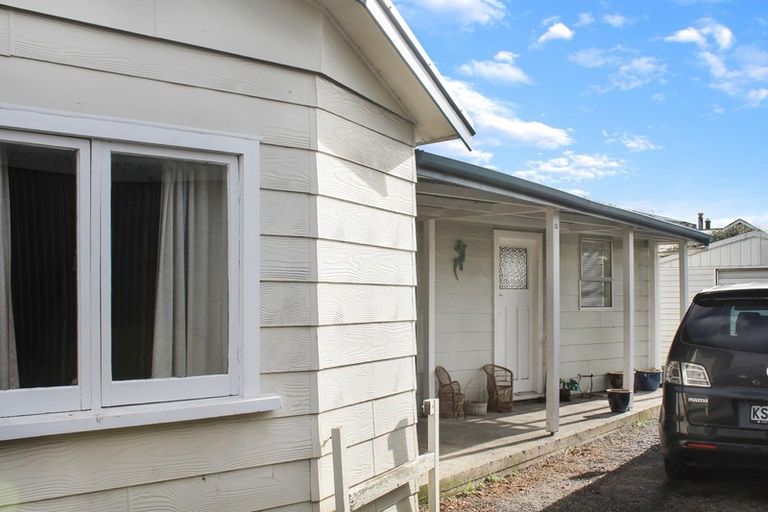 Photo of property in 1 Gertrude Street, Dannevirke, 4930