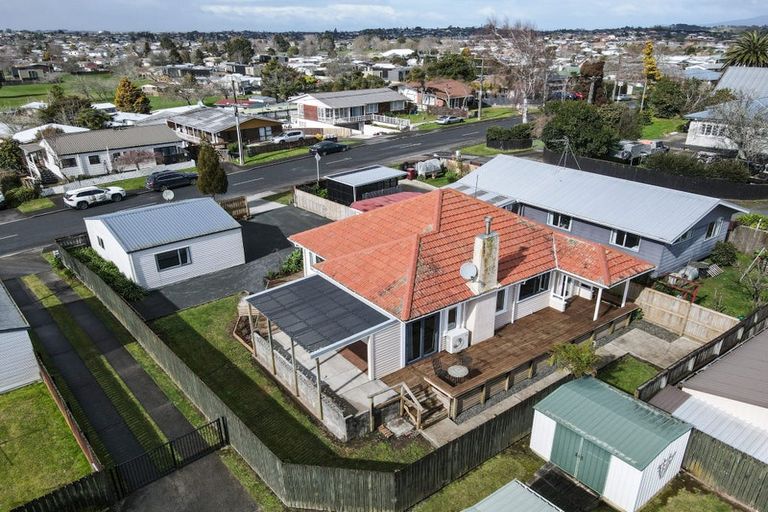 Photo of property in 14a Baverstock Road, Nawton, Hamilton, 3200