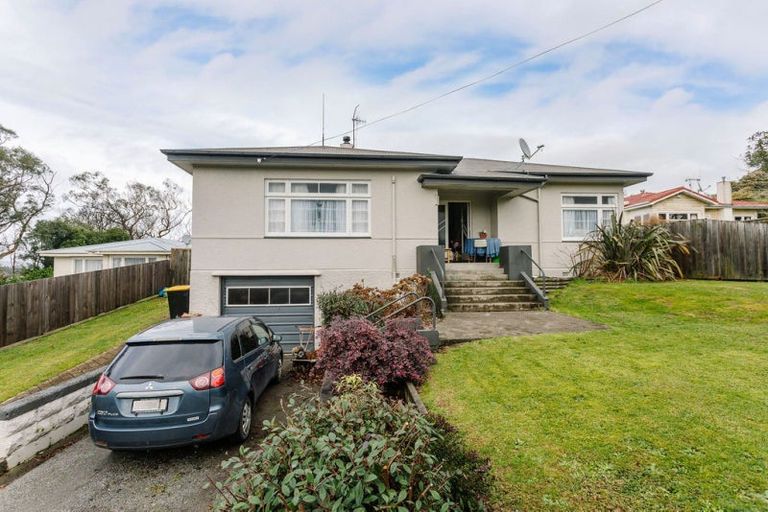 Photo of property in 33 Cole Street, Dannevirke, 4930