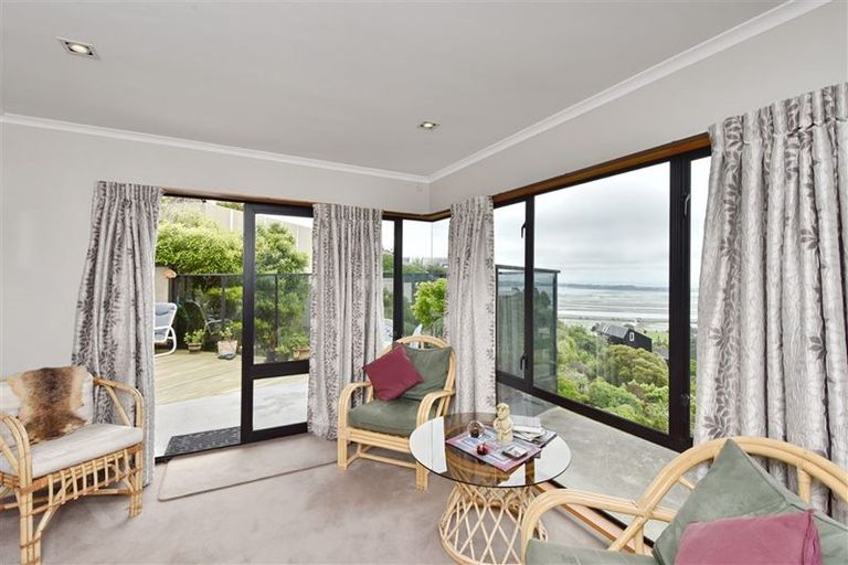 Photo of property in 107 Santa Maria Avenue, Mount Pleasant, Christchurch, 8081