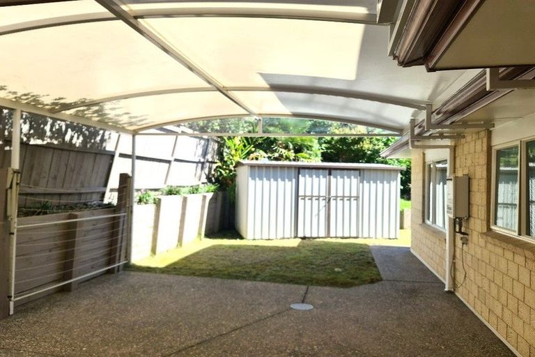Photo of property in 21 Dunvegan Rise, East Tamaki Heights, Auckland, 2016