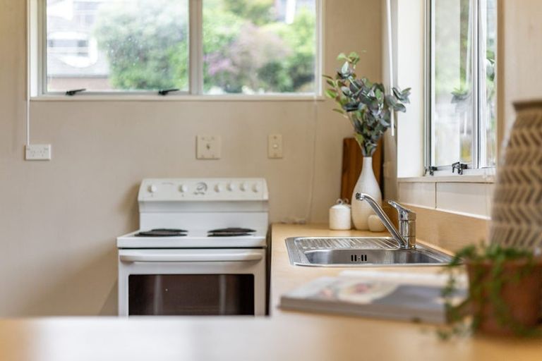 Photo of property in 2/6 Cluny Road, Plimmerton, Porirua, 5026