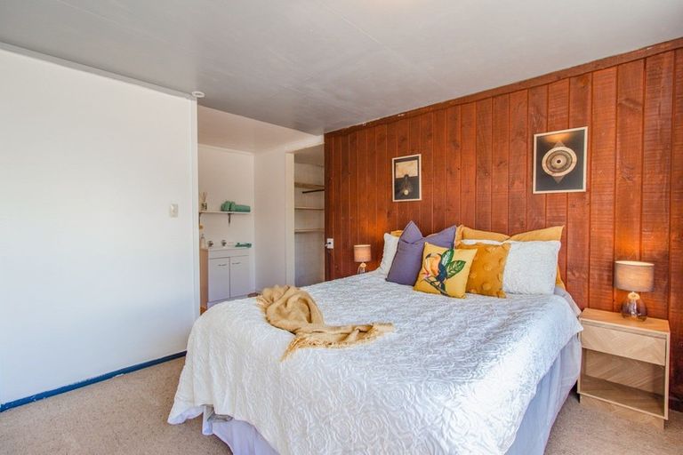 Photo of property in 30 Mountain Road, Western Heights, Rotorua, 3015