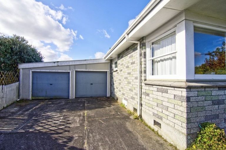 Photo of property in 41 Wavell Crescent, Lansdowne, Masterton, 5810