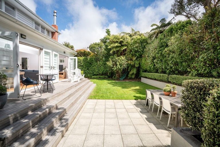 Photo of property in 110 Karori Road, Karori, Wellington, 6012