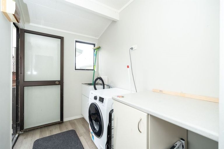 Photo of property in 69c Kahikatea Drive, Melville, Hamilton, 3206