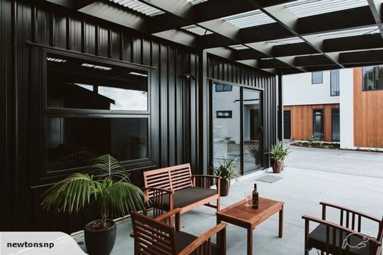 Photo of property in 7b Lyn Street, Lynmouth, New Plymouth, 4310