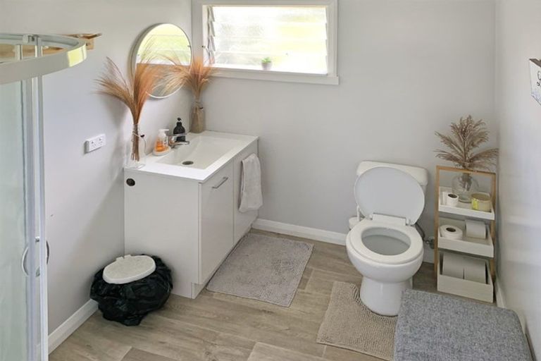 Photo of property in 15 Pratt Avenue, Foxton Beach, Foxton, 4815